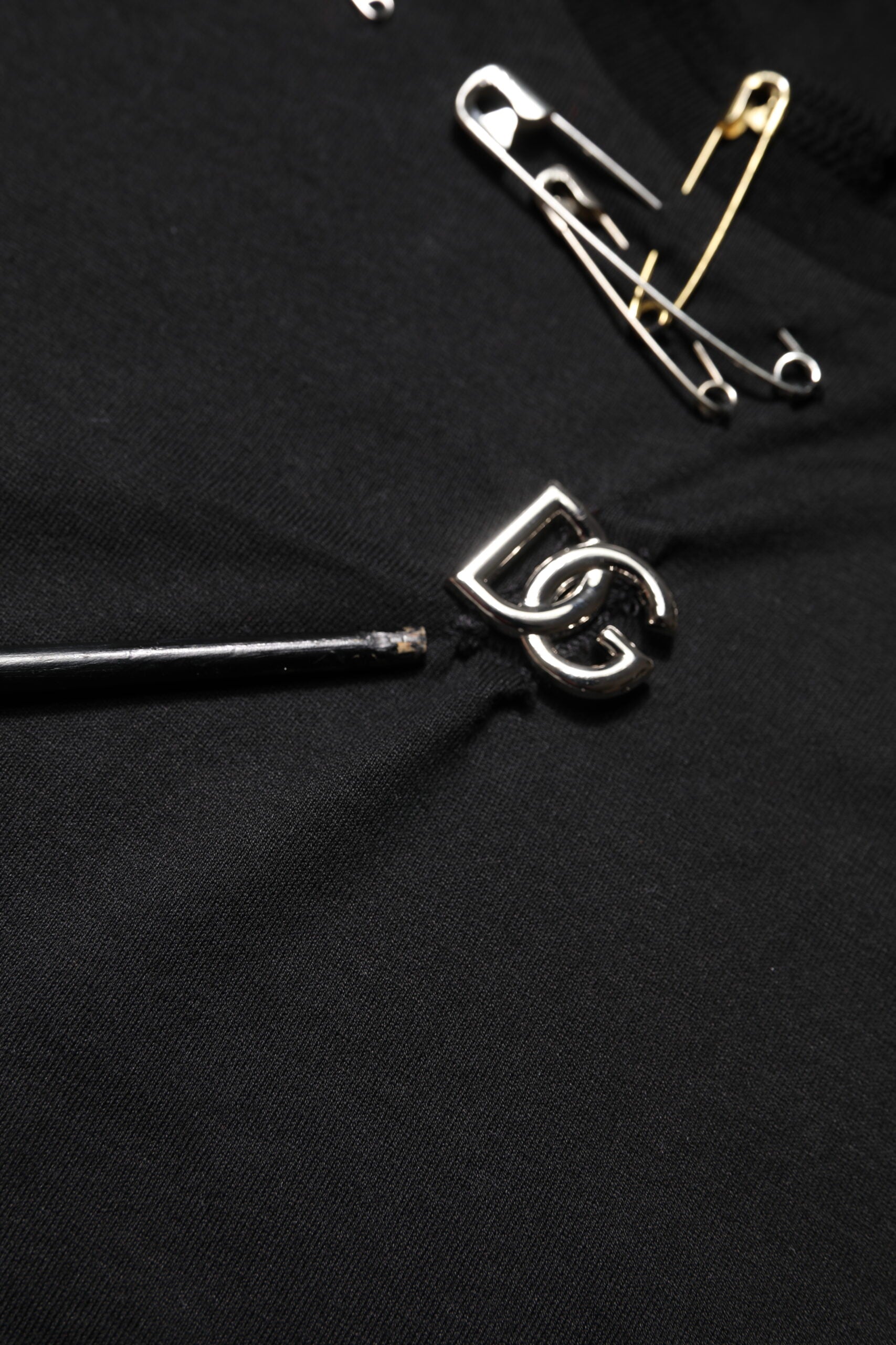 Black Logo Embellish Short Sleeves T-shirt