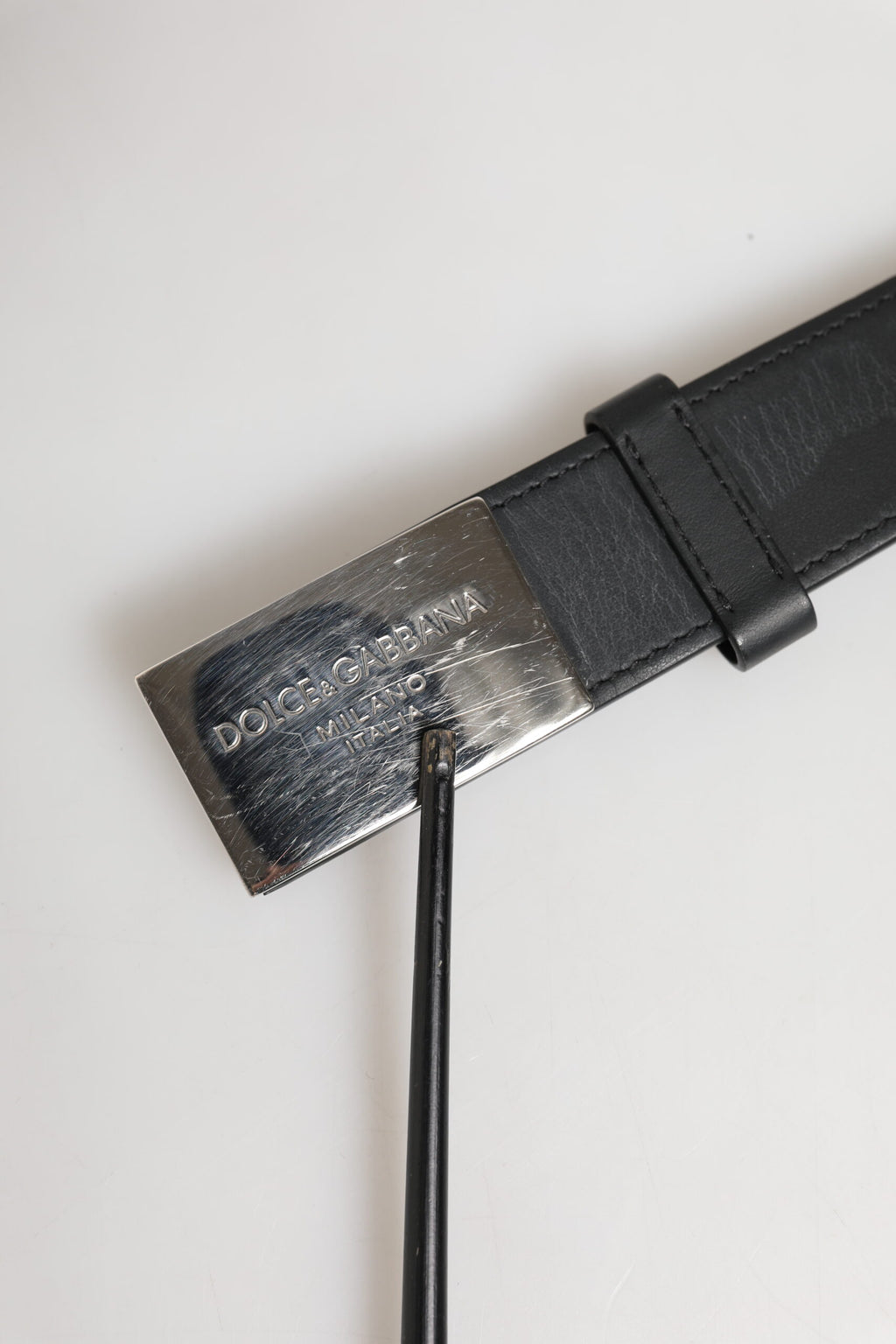 Black Leather Classic Metal Logo Buckle Belt