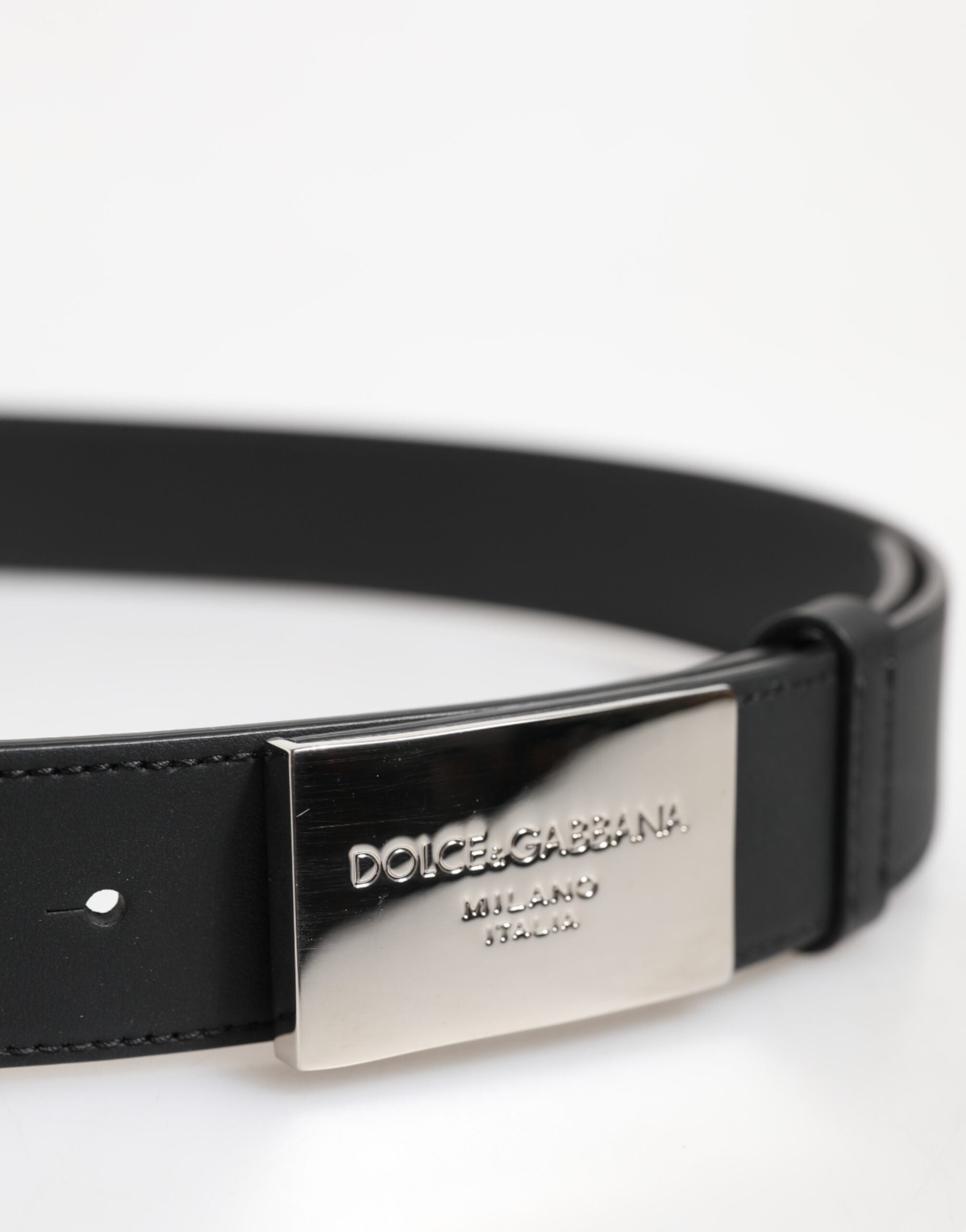 Black Leather Classic Metal Logo Buckle Belt