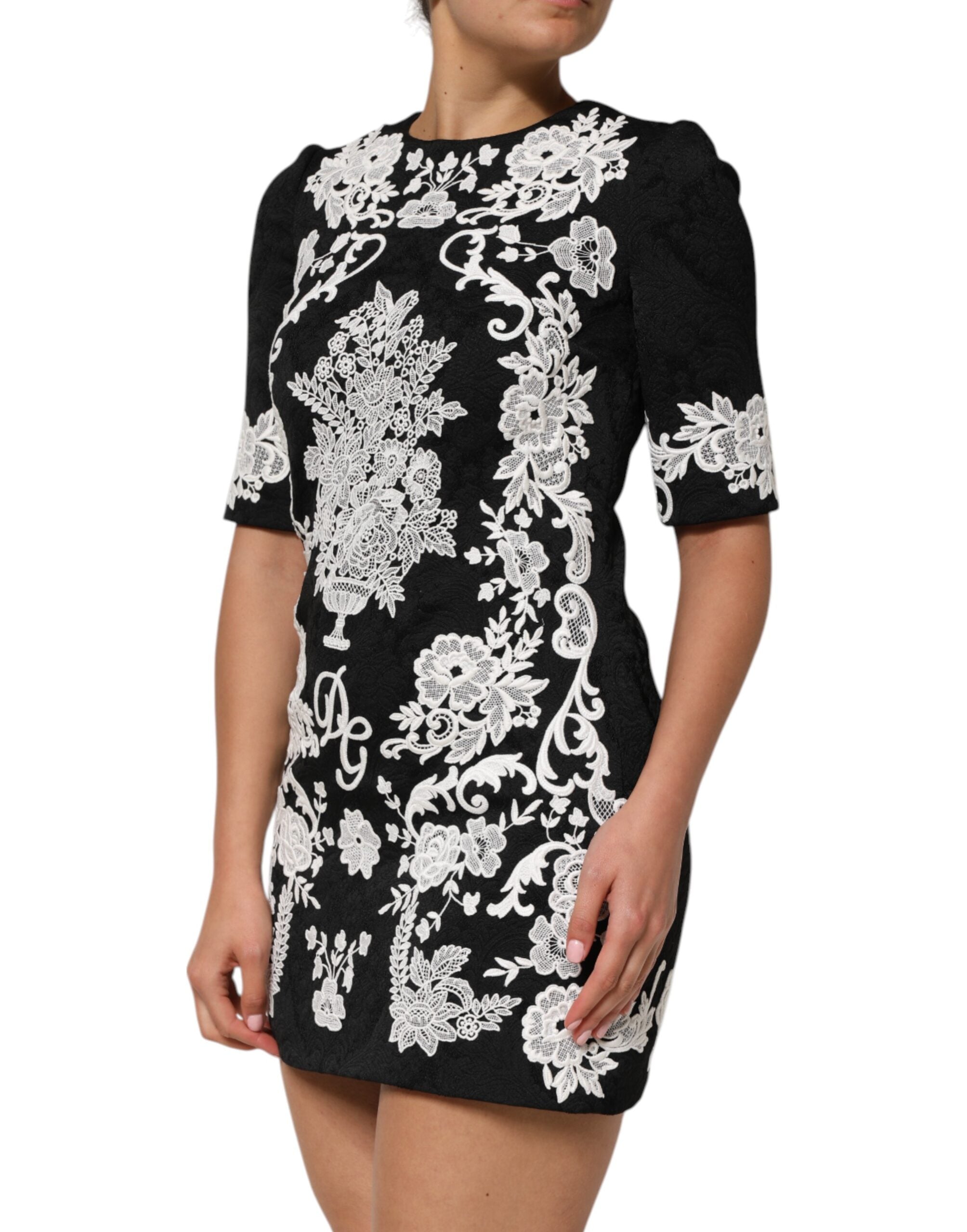 Black Lace Trim Short Sleeves A-line Dress